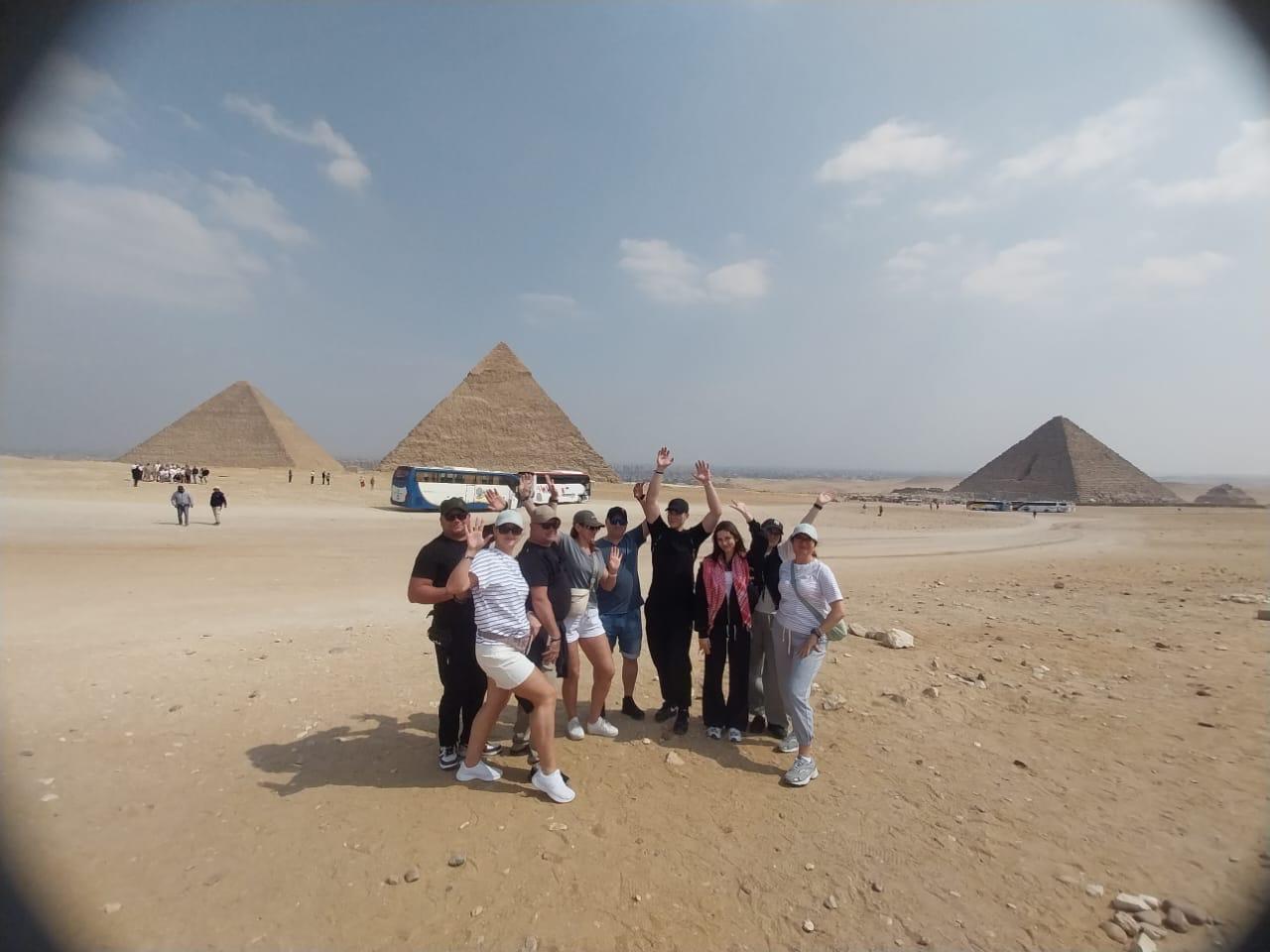 Cairo with pyramids from Hurghada 1