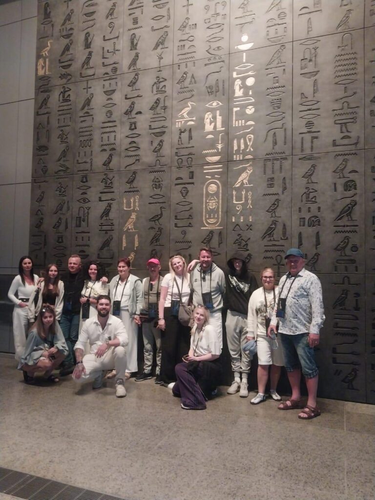 Cairo with pyramids from Hurghada 12