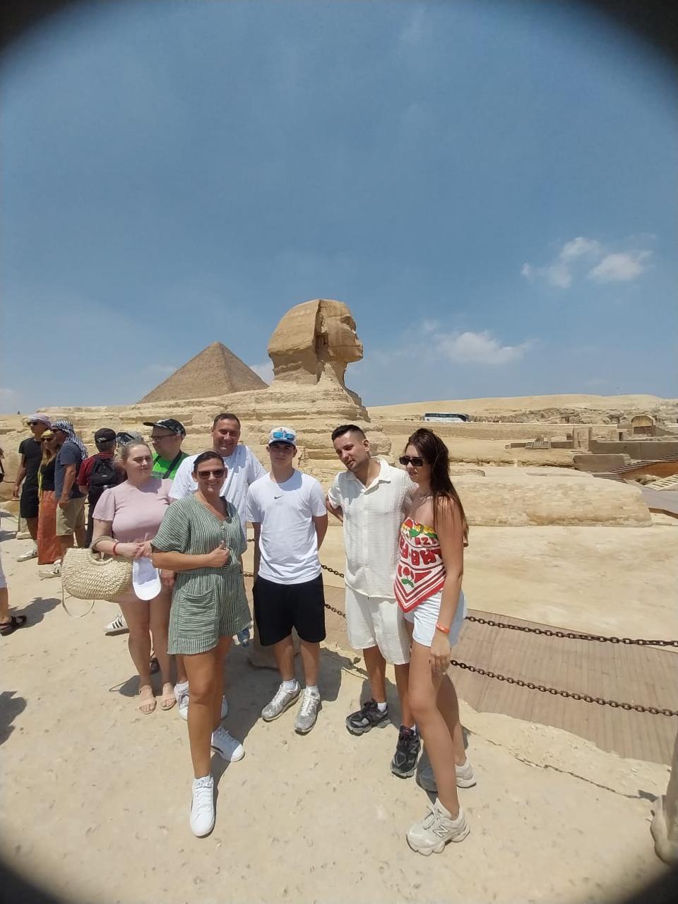 Cairo with pyramids from Hurghada 25