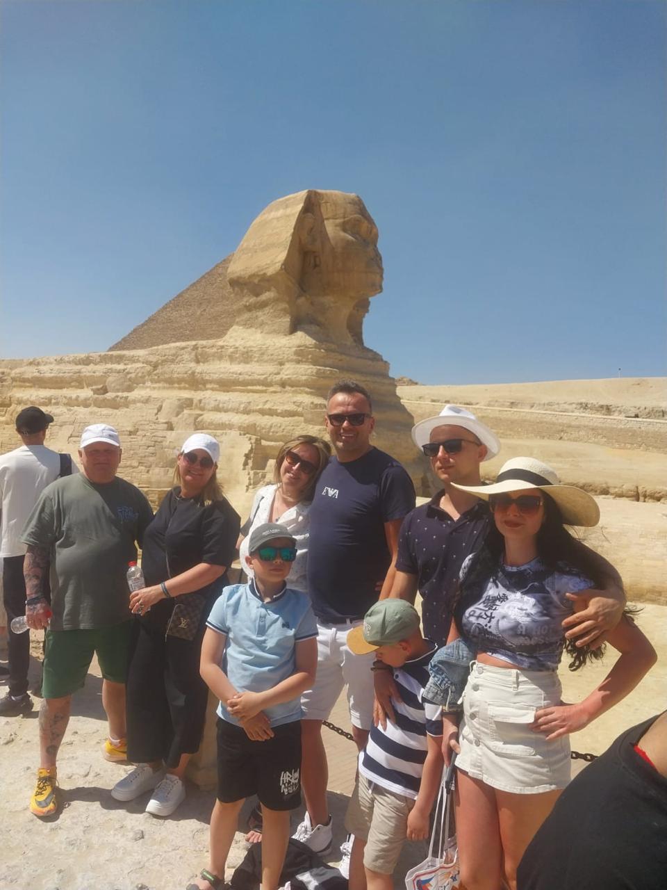 Cairo with pyramids from Hurghada 30