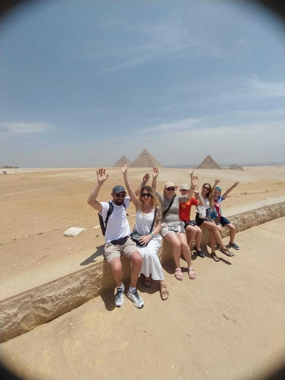 Cairo with pyramids from Hurghada 44