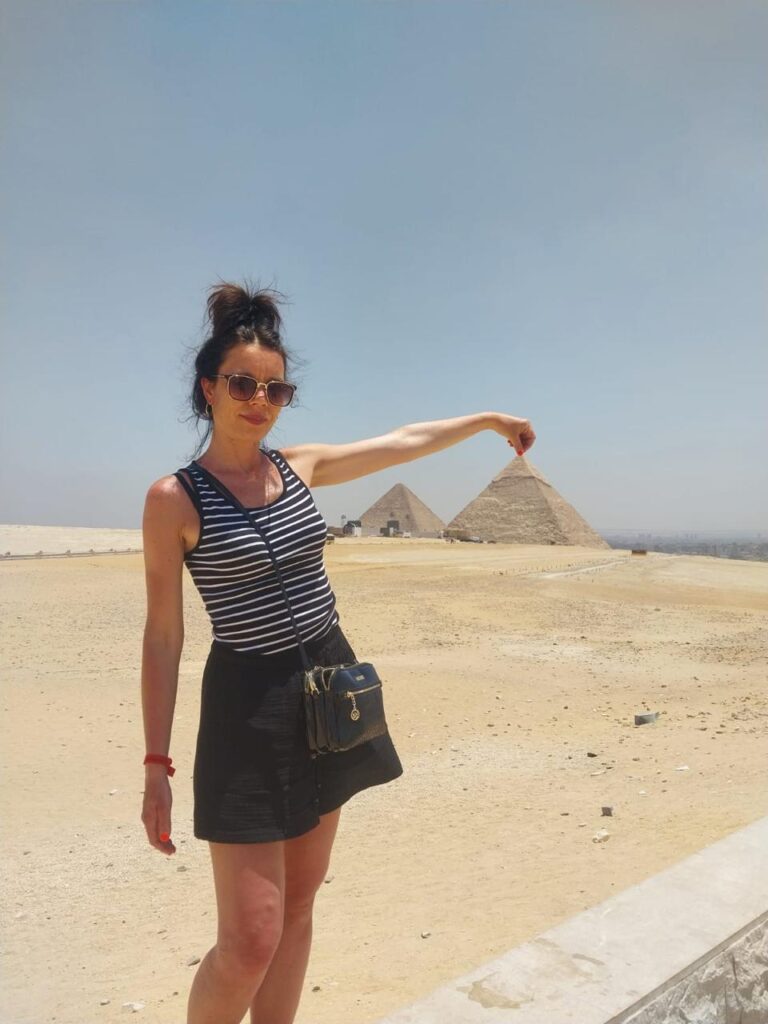 Cairo with pyramids from Hurghada 67