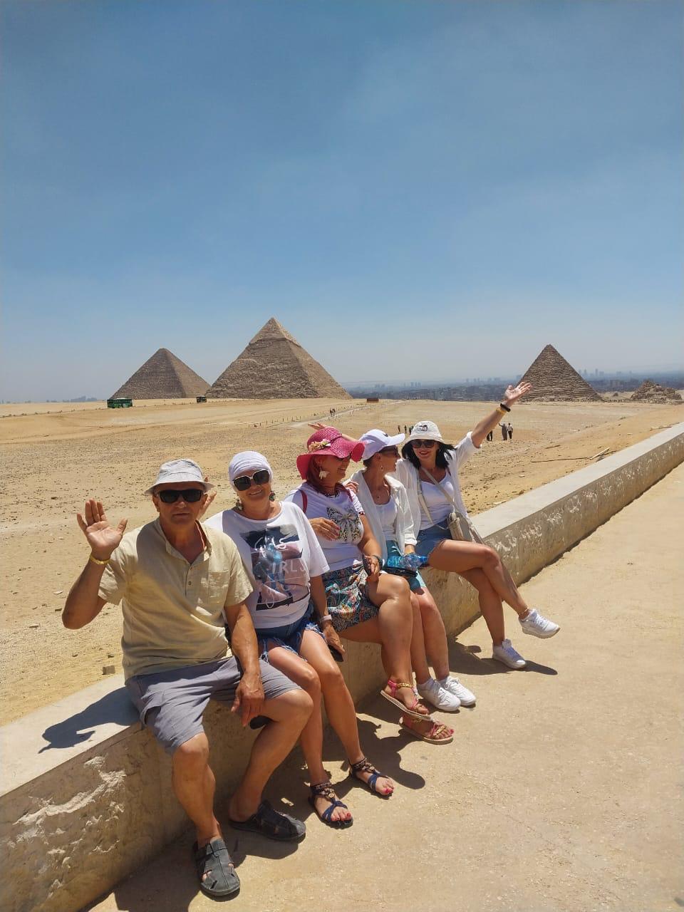 Cairo with pyramids from Hurghada 84