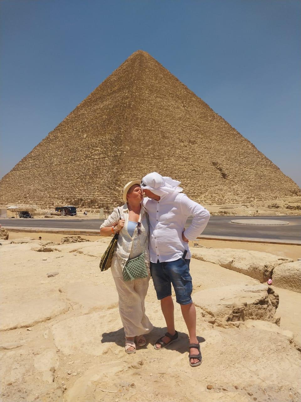 Cairo with pyramids from Hurghada 85