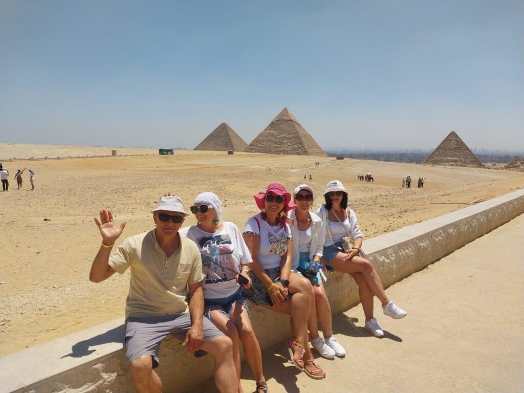 Cairo with pyramids from Hurghada 89