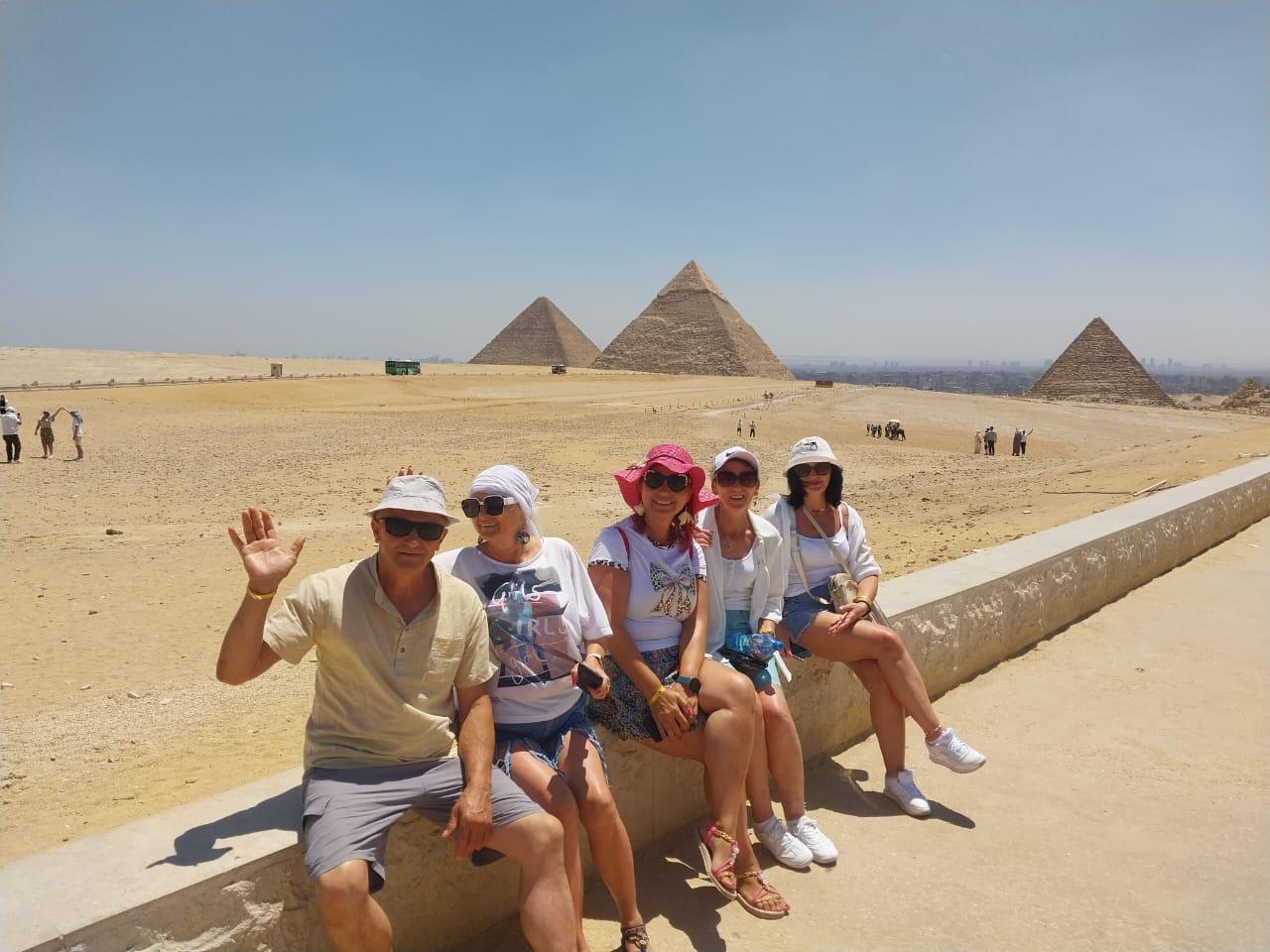 Cairo with pyramids from Hurghada 89