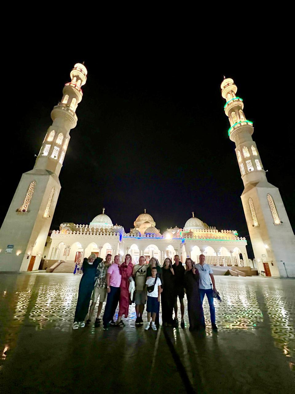 Hurghada city tour and shopping 7