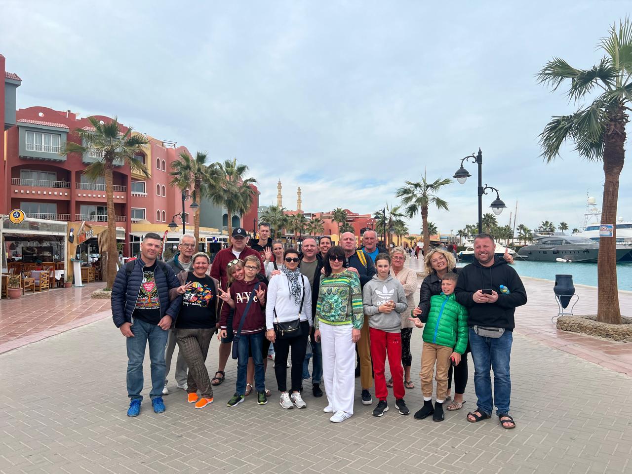 Hurghada city tour and shopping 10