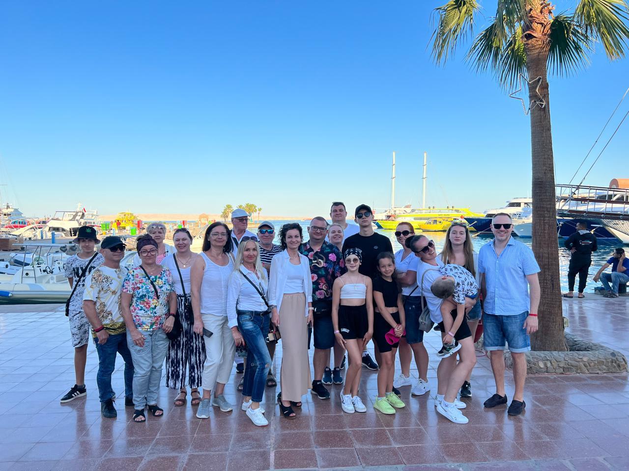 Hurghada city tour and shopping 16