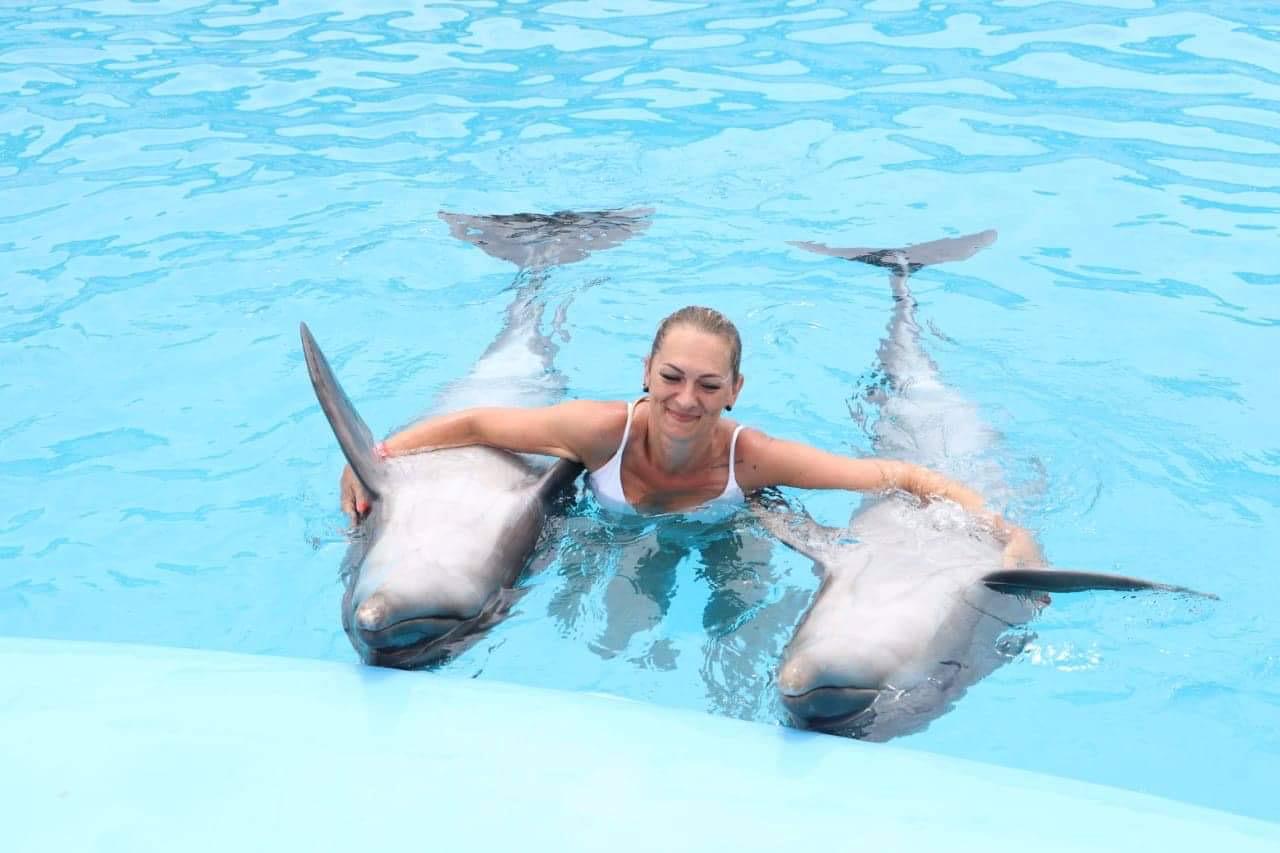 Hurghada dolphinarium show 12