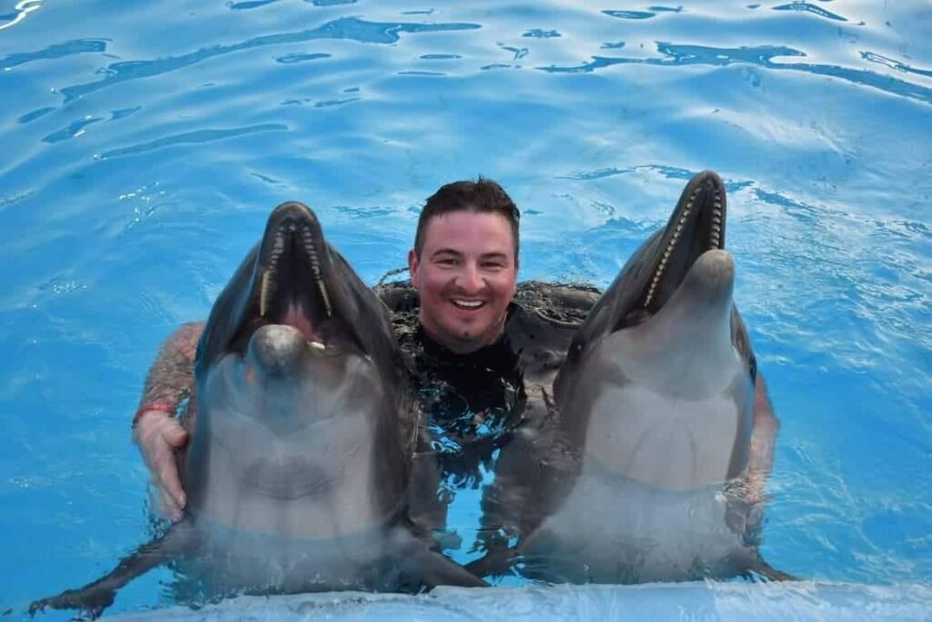 Hurghada dolphinarium show 21