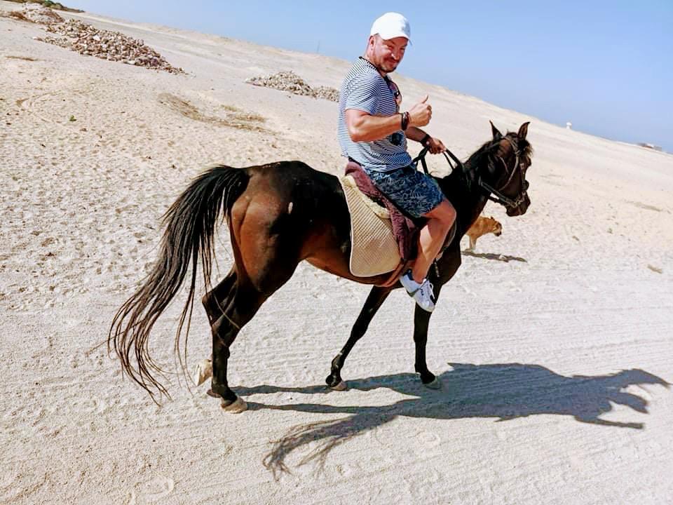 Hurghada horse and camel riding tour 7