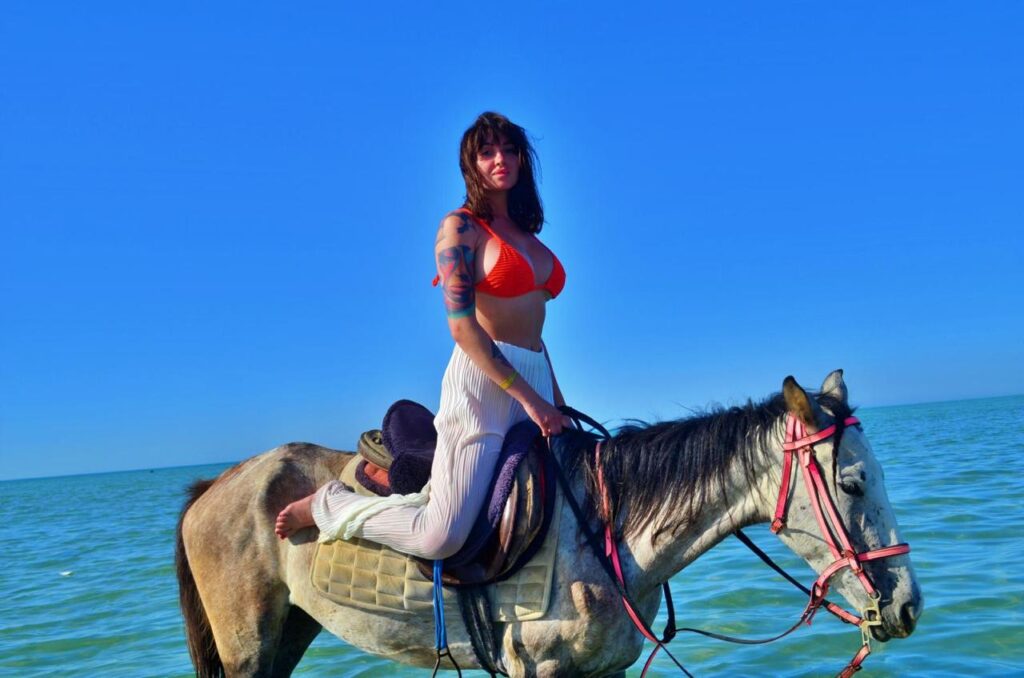 Hurghada horse and camel riding tour 28