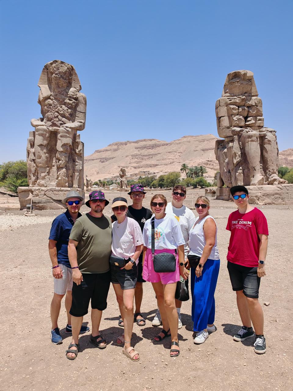 Hurghada Luxor individual by Toyota bus 17