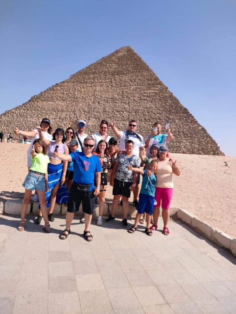 Hurghada Luxor individual by Toyota bus 60