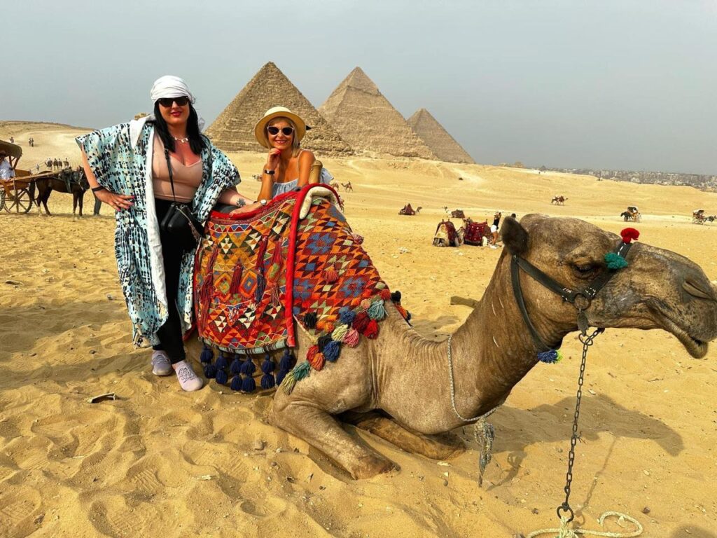 Hurghada Luxor individual by Toyota bus 76