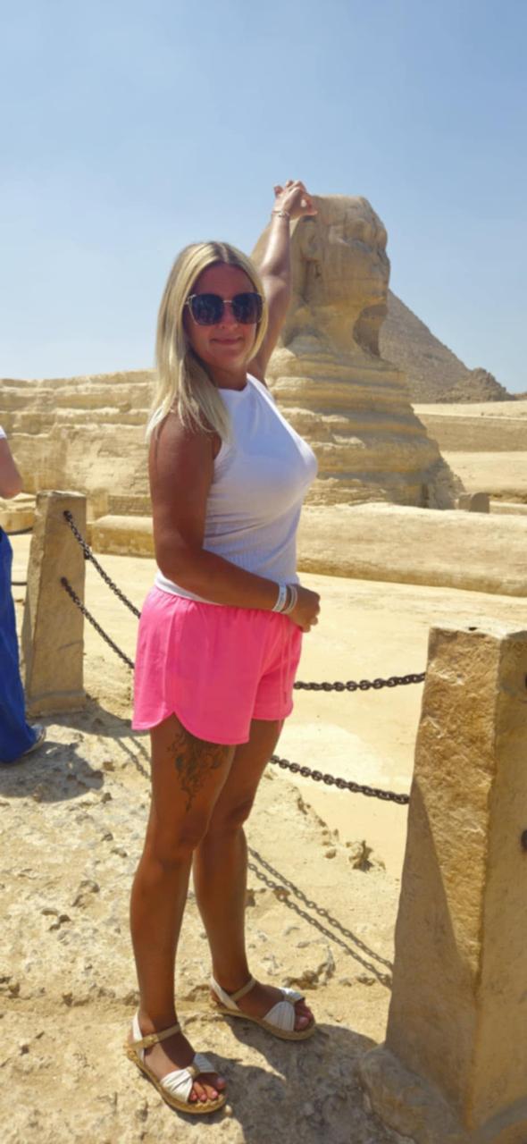 Hurghada Luxor individual by Toyota bus 124