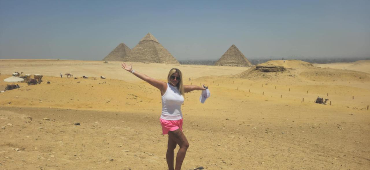 Hurghada Luxor individual by Toyota bus 125