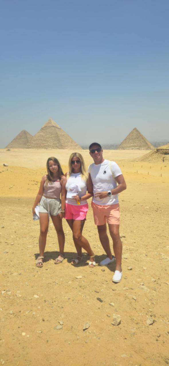 Hurghada Luxor individual by Toyota bus 136