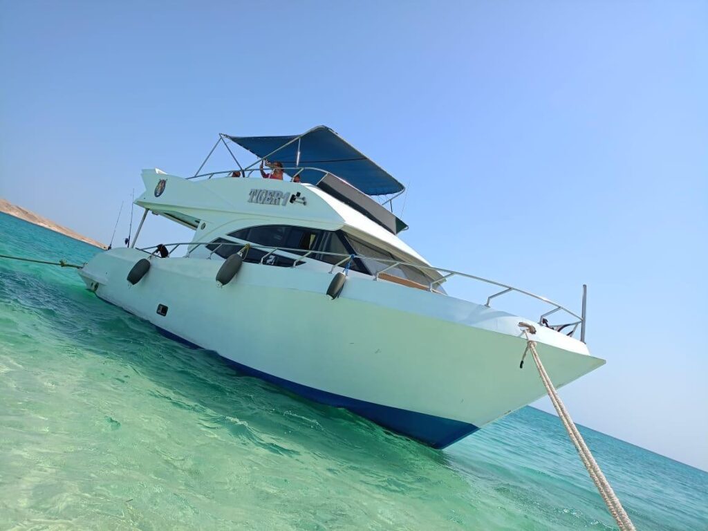 Hurghada private boat family trip 16