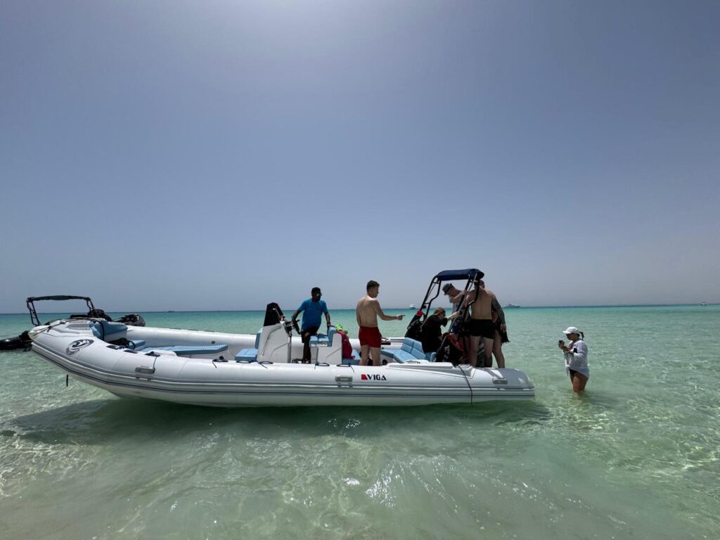 Hurghada speedboat island trip 16