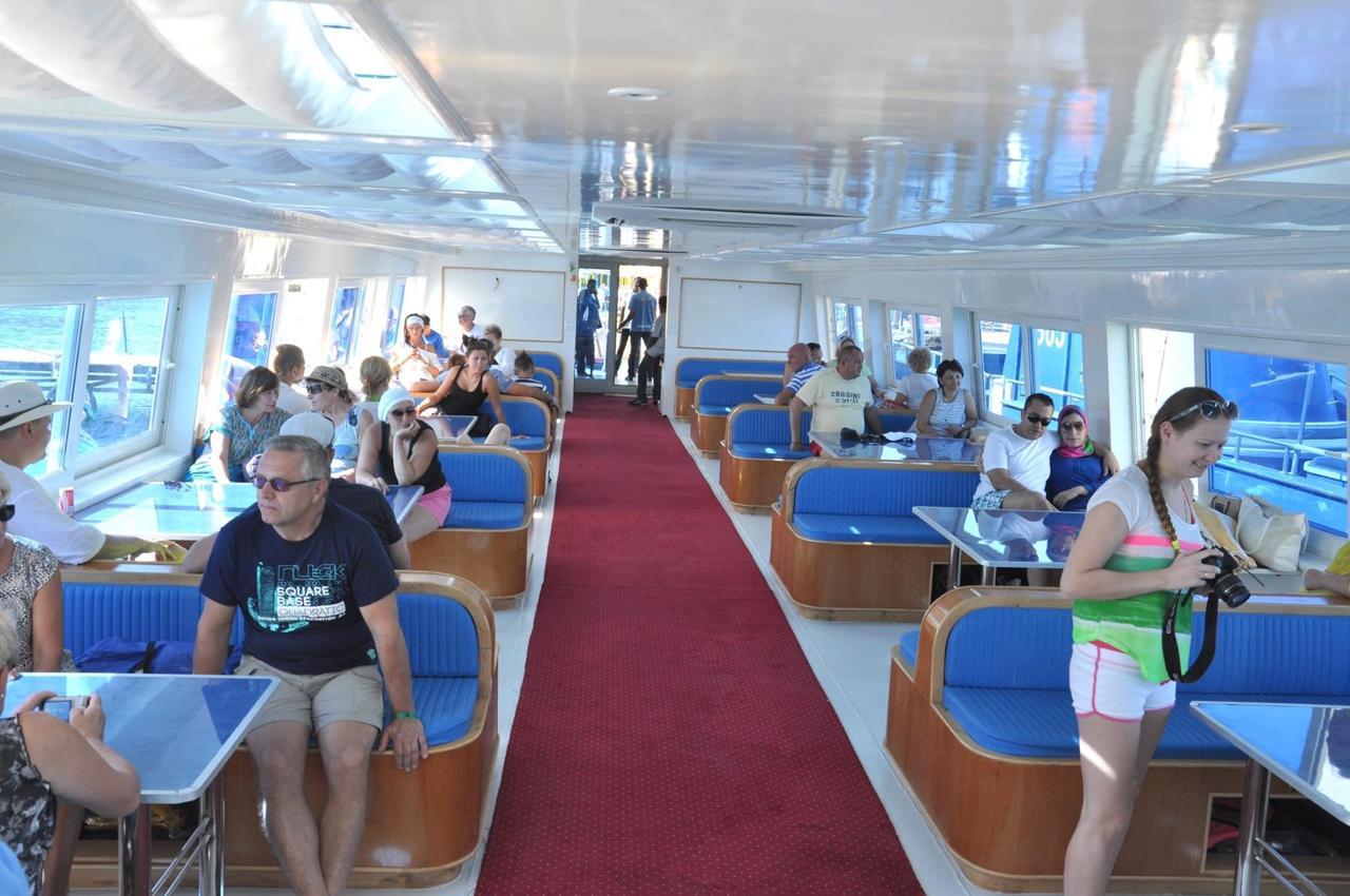 Submarine in Hurghada 1